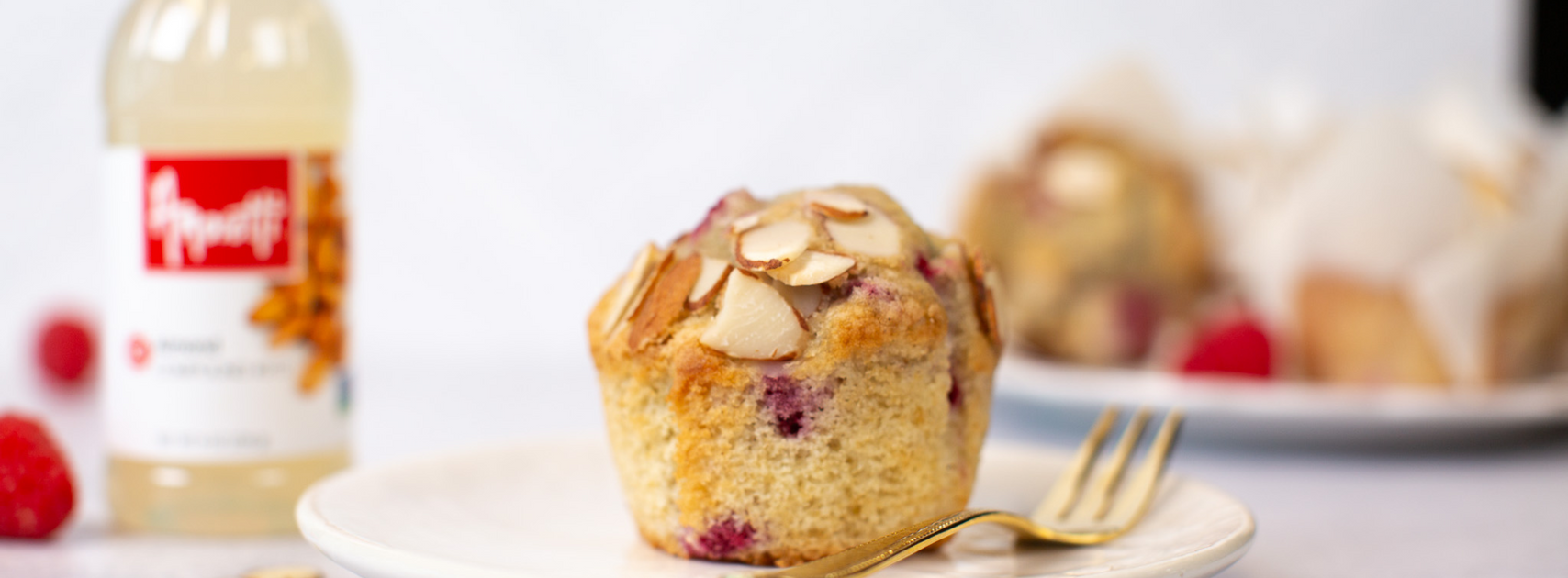 Raspberry Almond Muffins — Amoretti