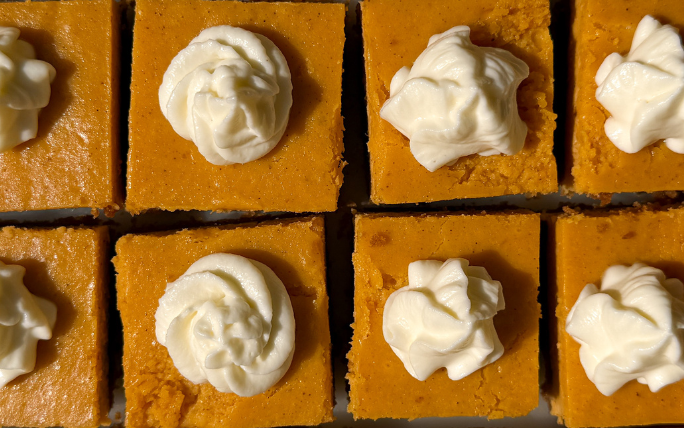 Pumpkin Cheesecake Bars
