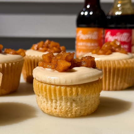 Salted Caramel Apple Pie Cupcakes