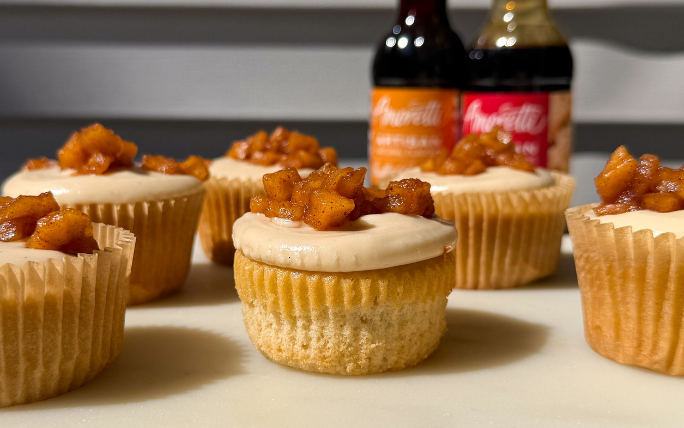 Salted Caramel Apple Pie Cupcakes