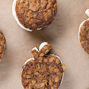 Apple Pie Ice Cream Sandwiches